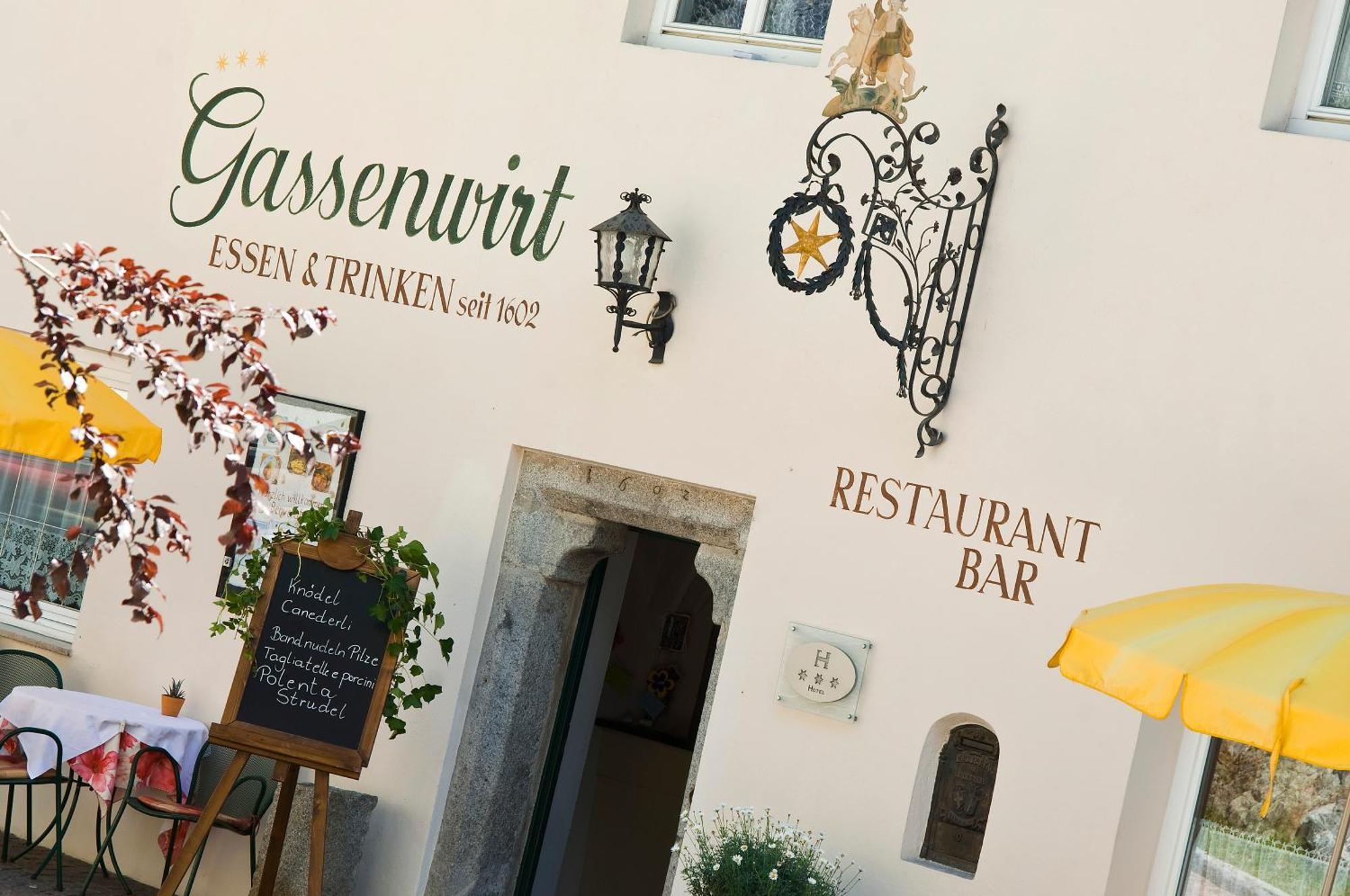 Hotel Gassenwirt Chienes Exterior foto