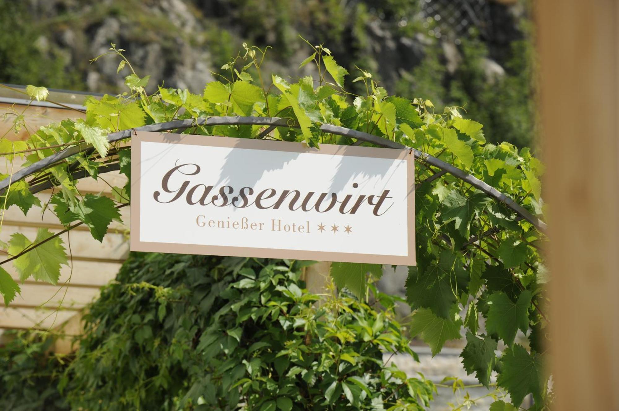 Hotel Gassenwirt Chienes Exterior foto